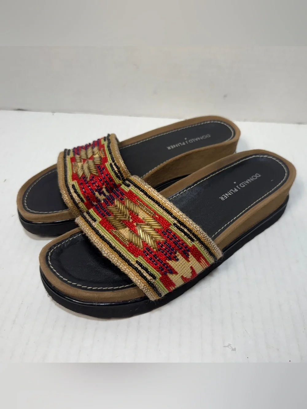 Donald J Pliner Cavasp Slide Sandals Beaded Aztec Pattern Strap Women’s Size 8M
